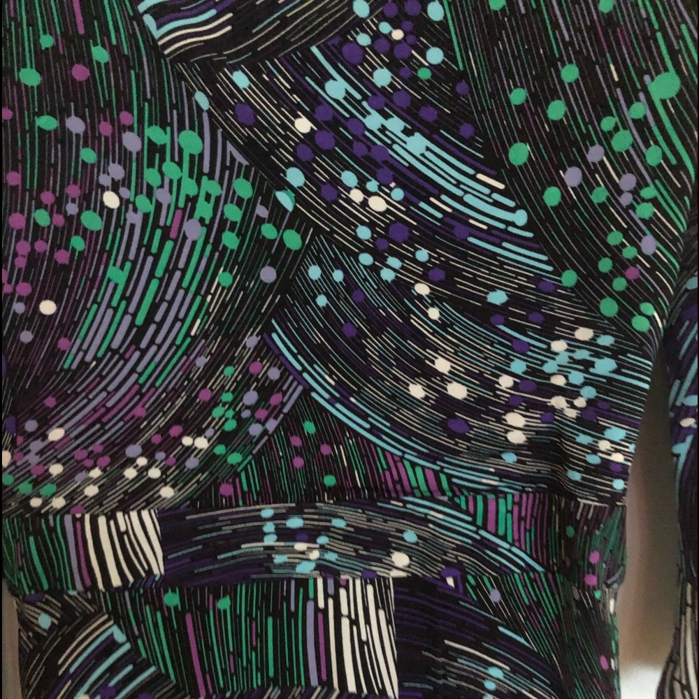 CACHE wrap dress; 3/4 “ sleeves, buckle waist to adjust. Never worn. Feels good. - Picture 6 of 13